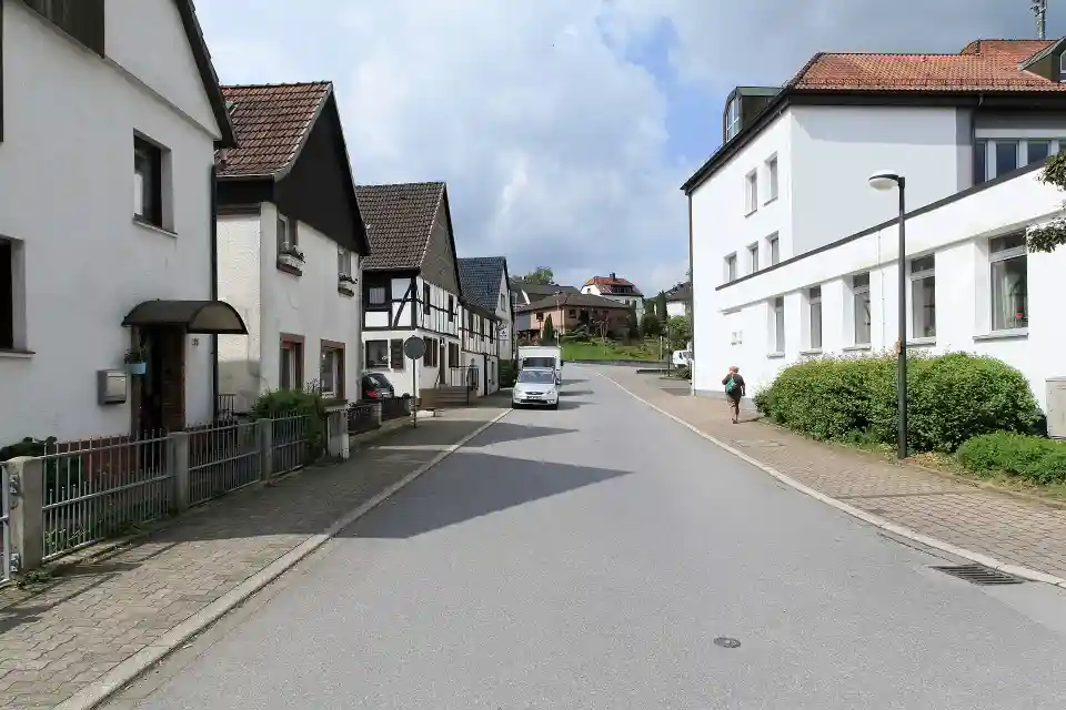 Polizeipräsenz bei Nacht in Balve – Symbolbild