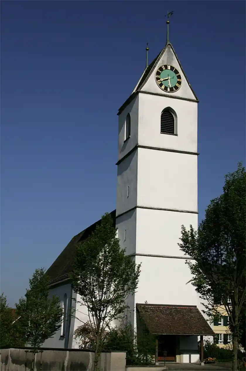 Polizeipräsenz bei Nacht in Birr – Symbolbild