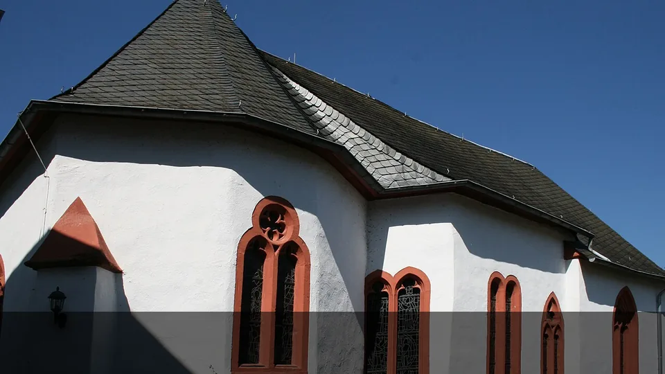 Polizeipräsenz bei Nacht in Enkirch – Symbolbild