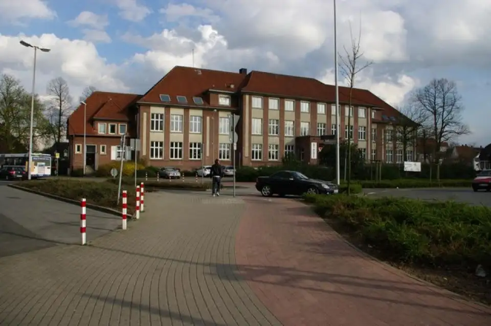 Polizeipräsenz bei Nacht in Kamp-Lintfort – Symbolbild