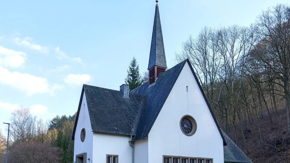 Polizeipräsenz bei Nacht in Lahnstein – Symbolbild