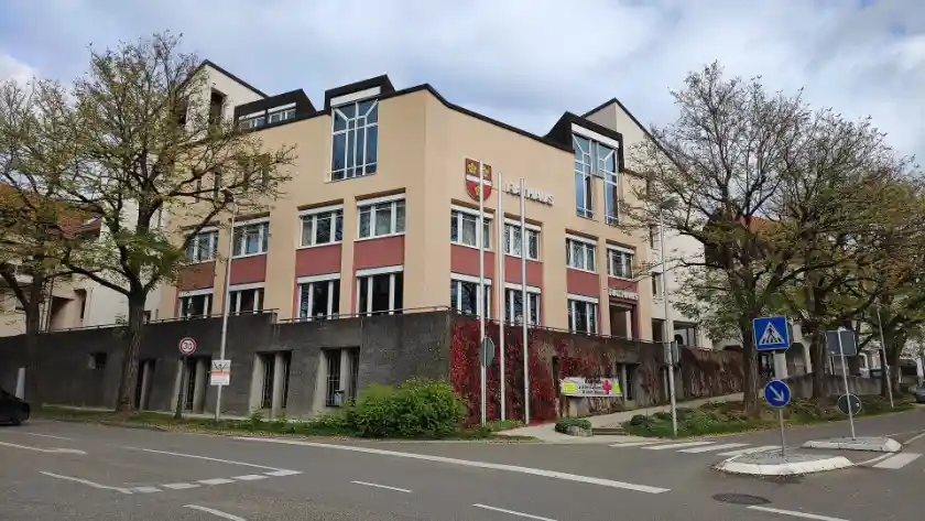 Polizeipräsenz bei Nacht in Leutenbach – Symbolbild