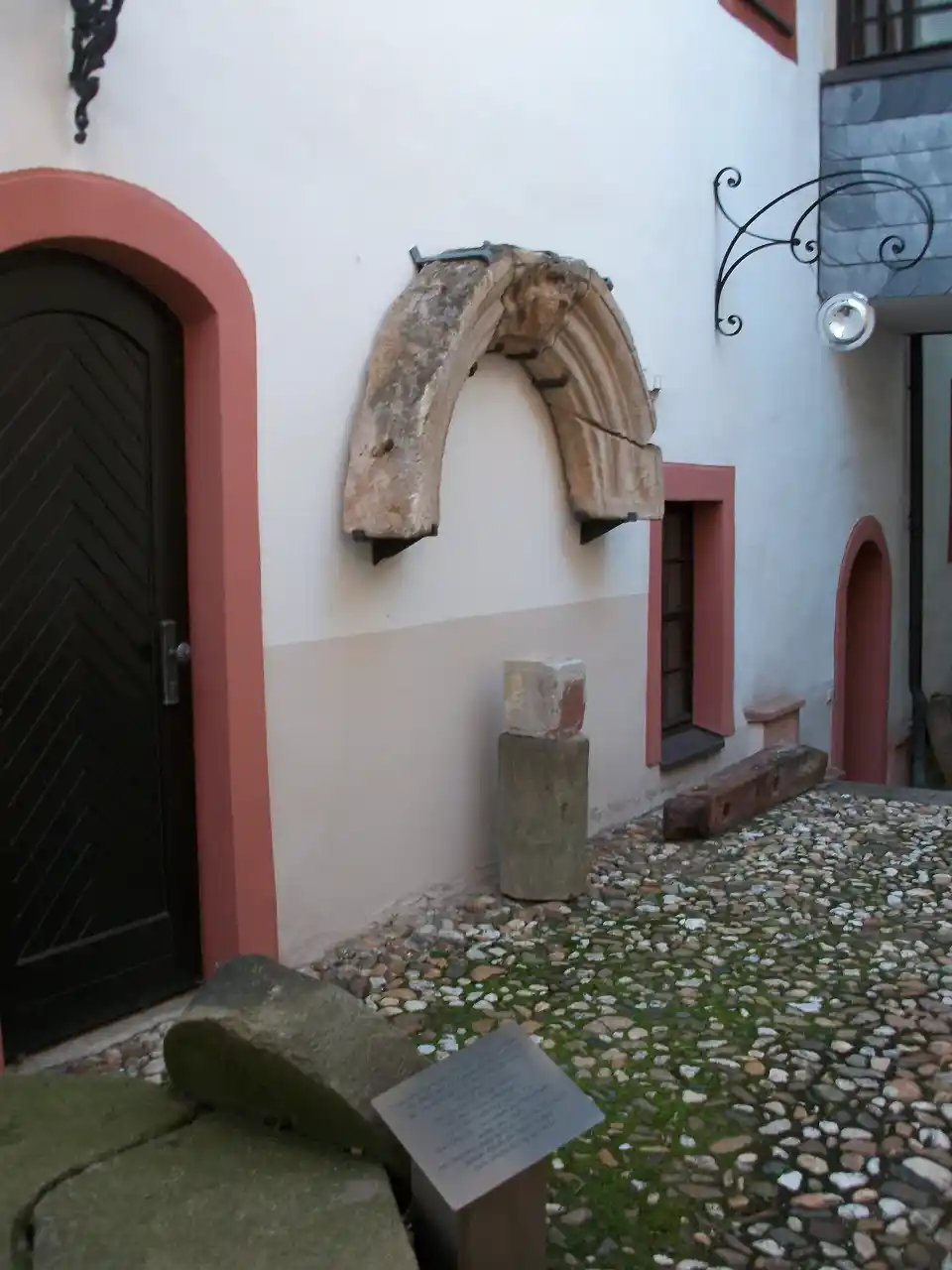 Polizeipräsenz bei Nacht in Meerane – Symbolbild