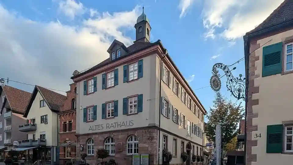 Polizeipräsenz bei Nacht in Oberkirch – Symbolbild