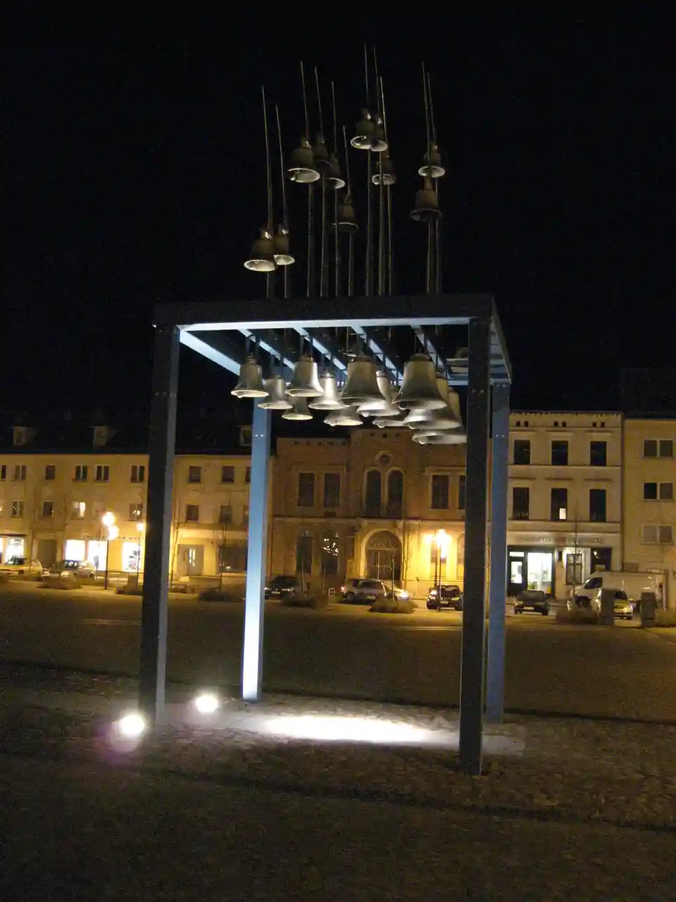 Polizeipräsenz bei Nacht in Pasewalk – Symbolbild