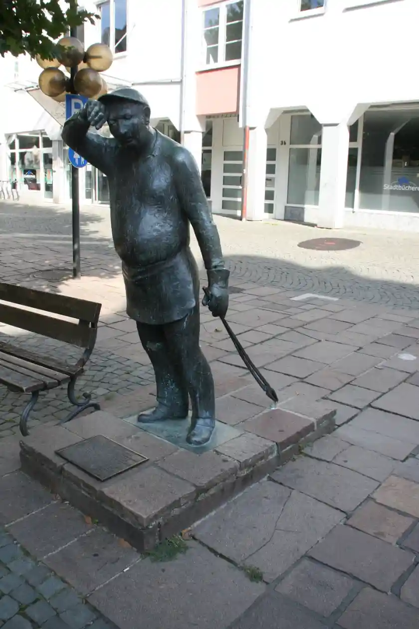 Polizeipräsenz bei Nacht in Plettenberg – Symbolbild