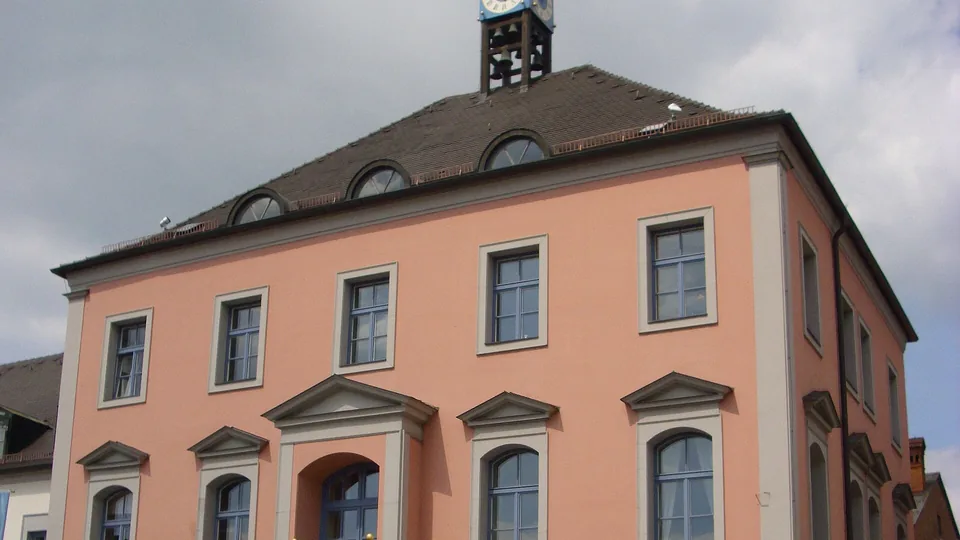 Polizeipräsenz bei Nacht in Treuchtlingen – Symbolbild