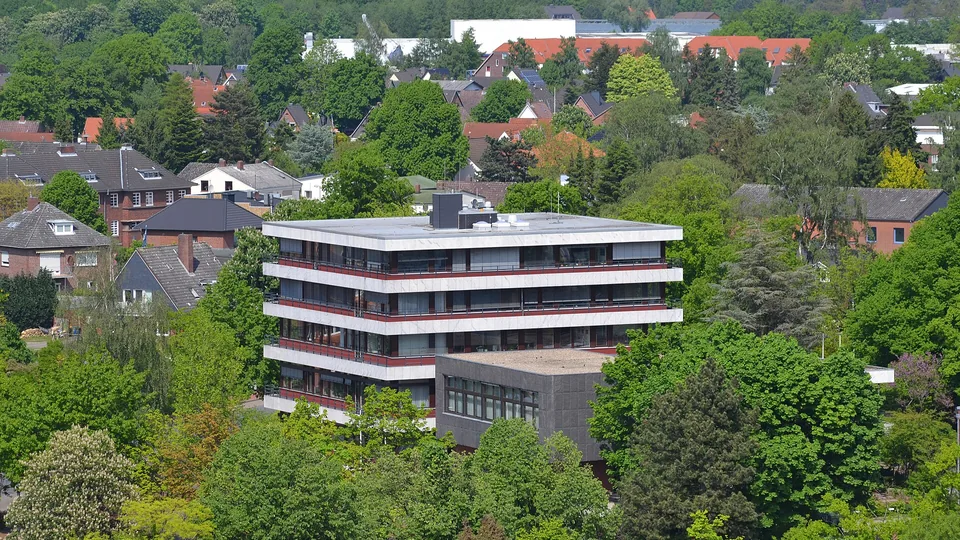 Polizeipräsenz bei Nacht in Uetersen – Symbolbild