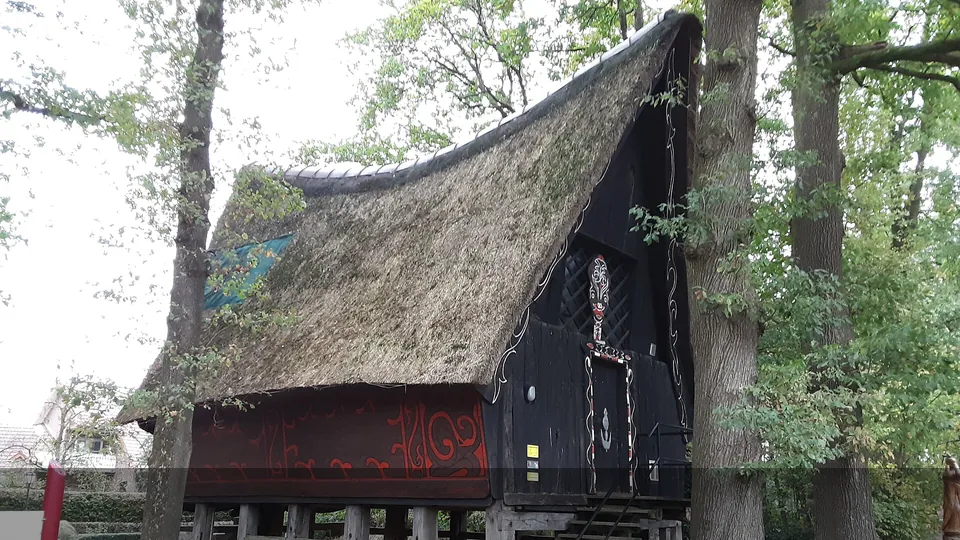 Polizeipräsenz bei Nacht in Werpeloh – Symbolbild
